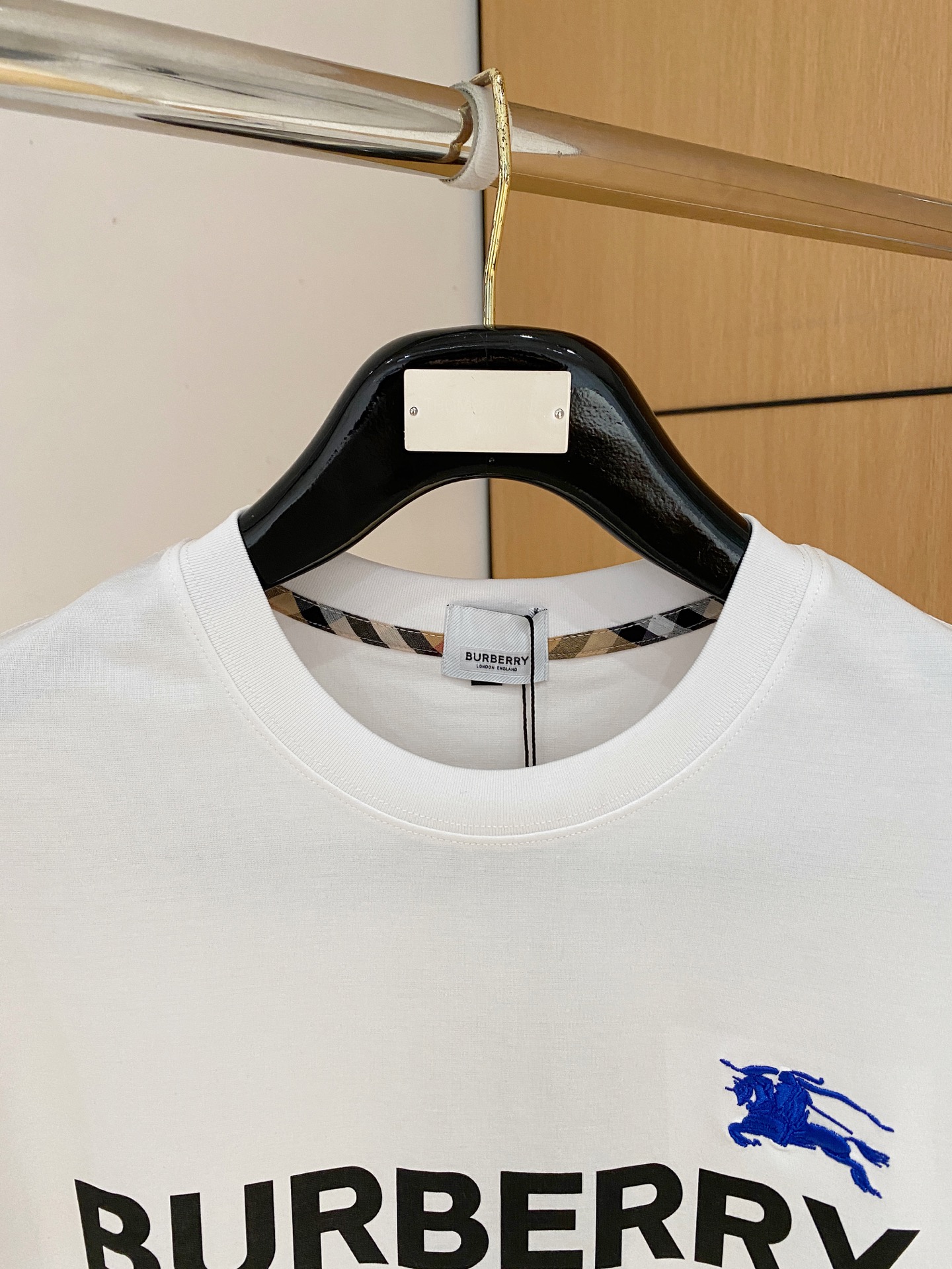 short sleeves